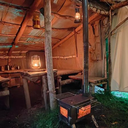 Au Pied Du Trieu, The Shelter Hotell Labroye Eksteriør bilde