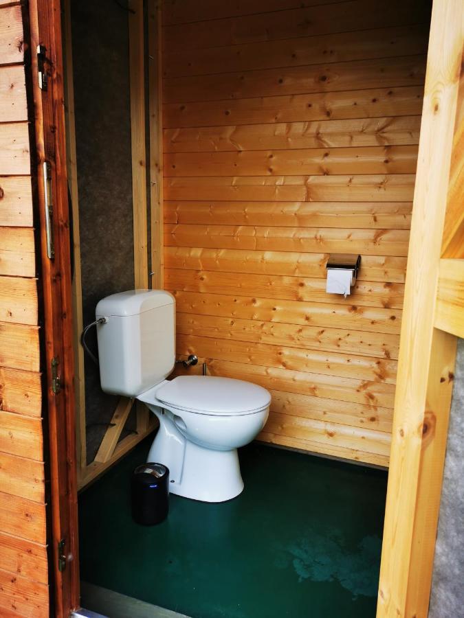 Au Pied Du Trieu, The Shelter Hotell Labroye Eksteriør bilde